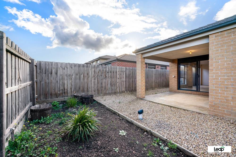 24 Charles Street, Wallan, VIC 3756