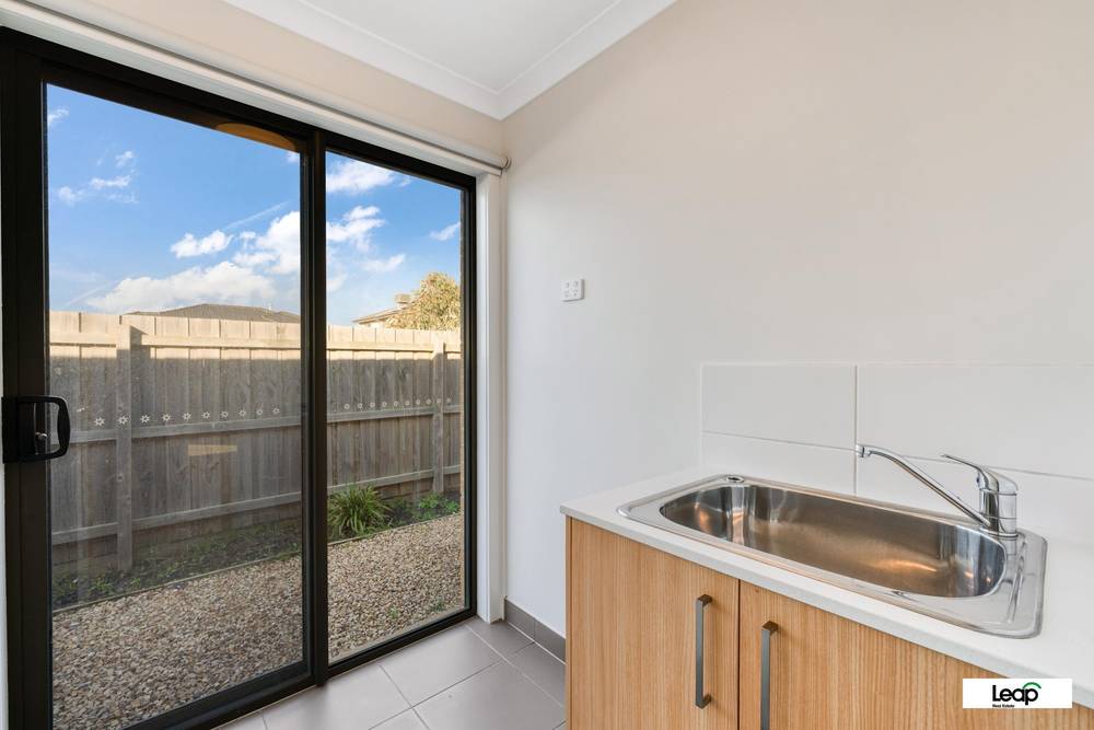 24 Charles Street, Wallan, VIC 3756