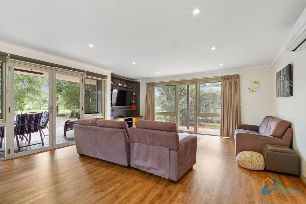 76 National Park Road, Loch Sport, VIC 3851