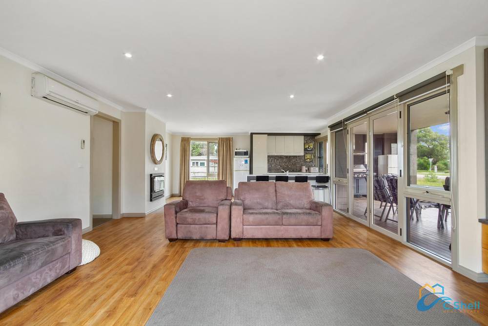 76 National Park Road, Loch Sport, VIC 3851