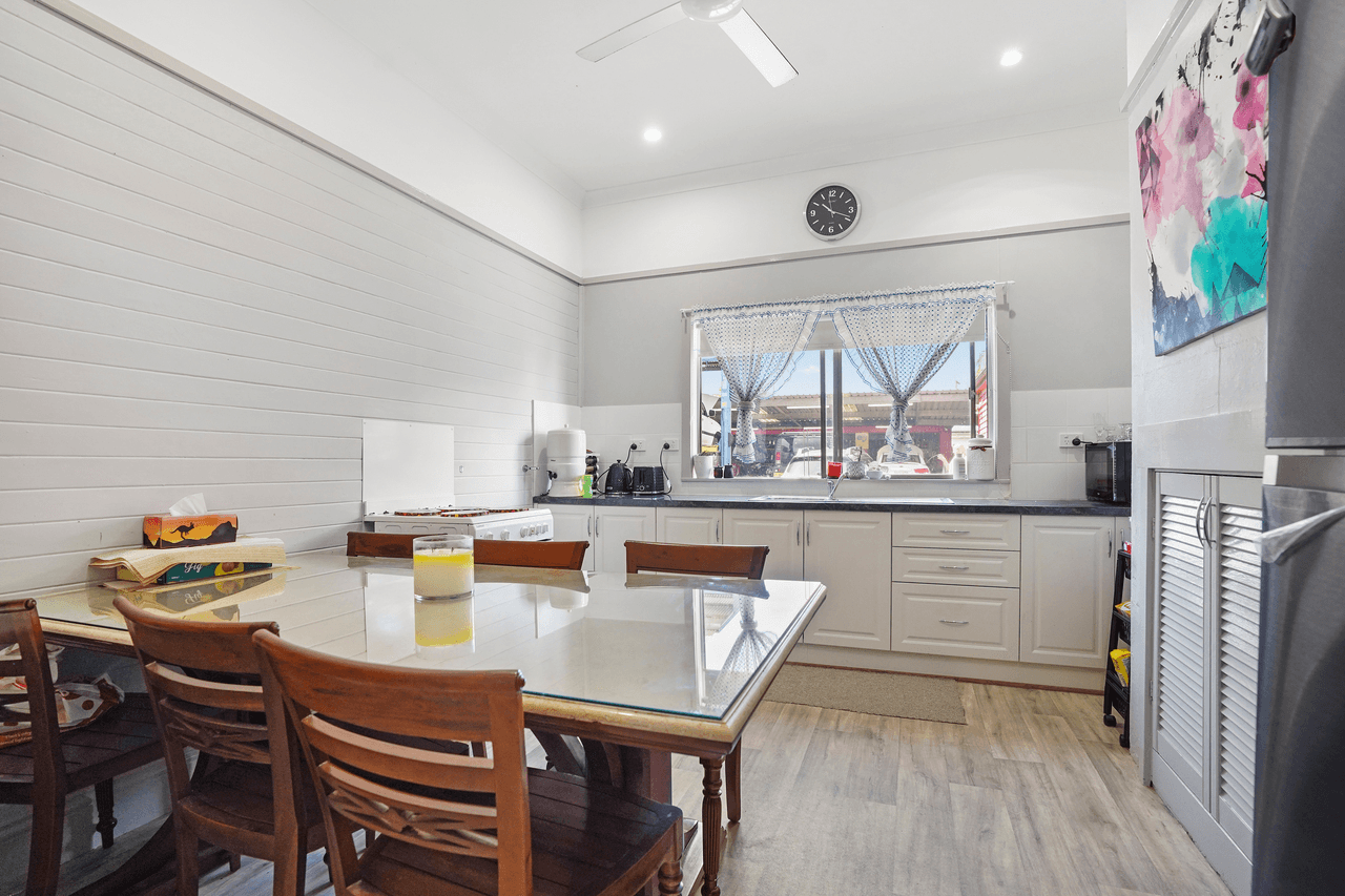 102 Bridge Street, MORISSET, NSW 2264