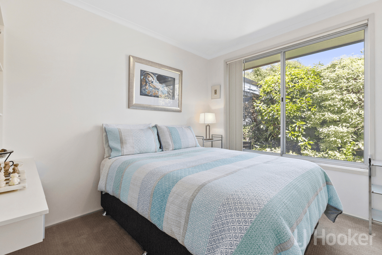 8 Hunt Place, CRESTWOOD, NSW 2620