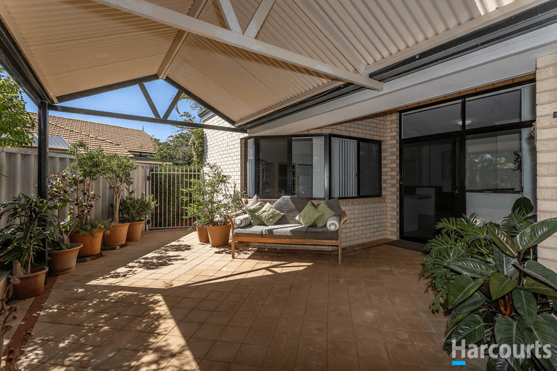 16 Hotham Crescent, ALEXANDER HEIGHTS, WA 6064