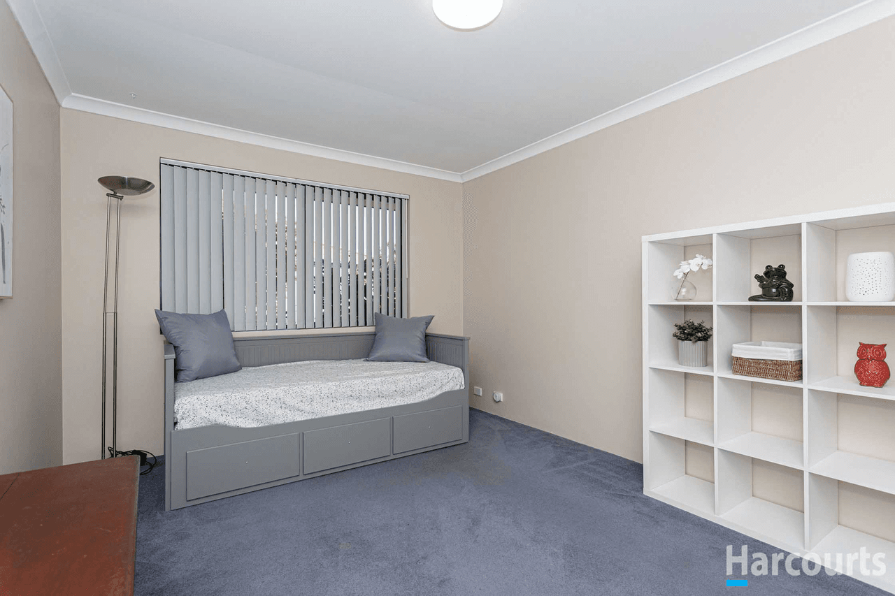 16 Hotham Crescent, ALEXANDER HEIGHTS, WA 6064