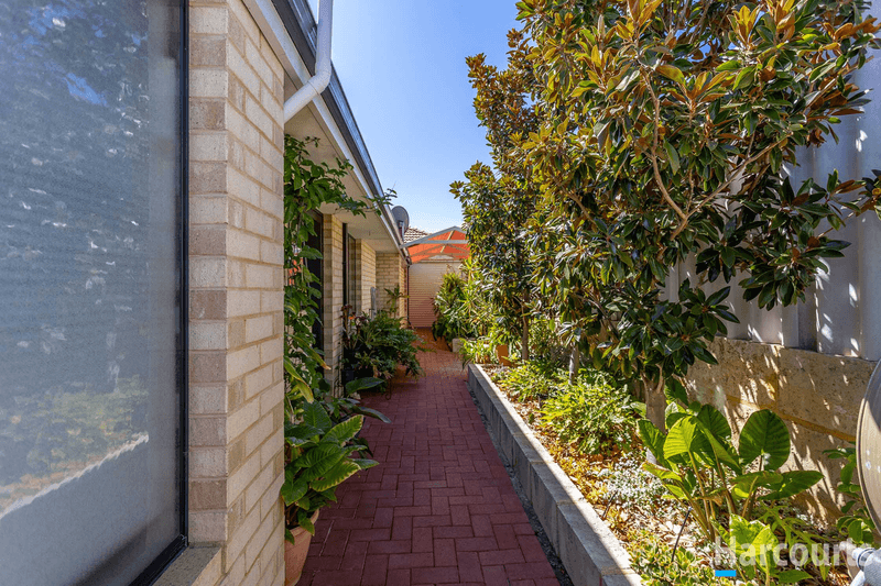 16 Hotham Crescent, ALEXANDER HEIGHTS, WA 6064