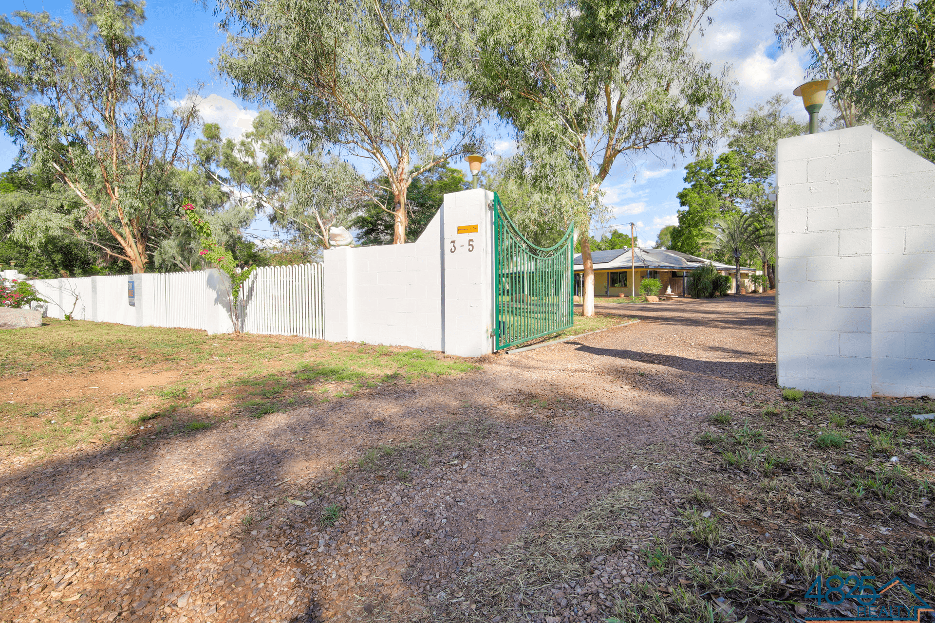 3-5 Southdown Avenue, Mount Isa, QLD 4825