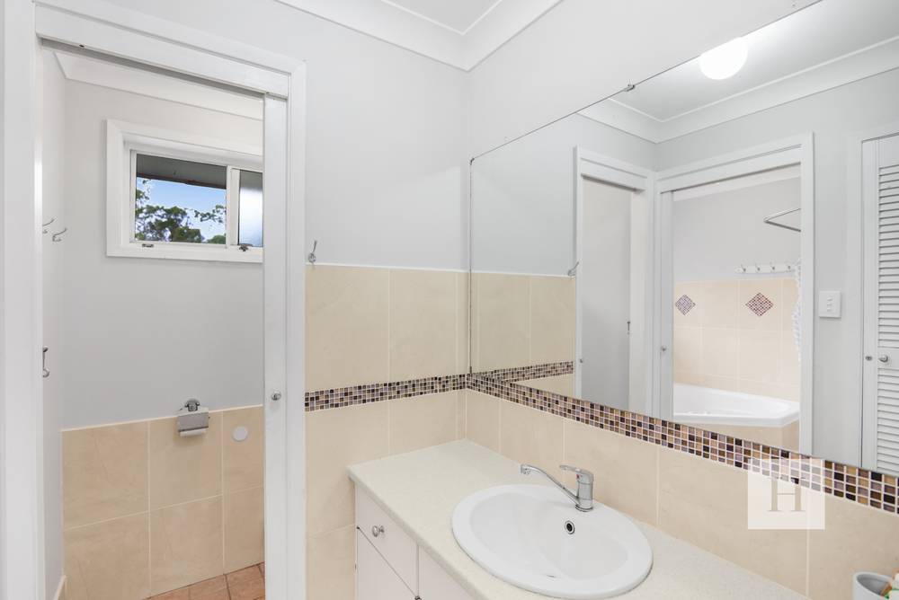 60 Sandra Street, Jilliby, NSW 2259