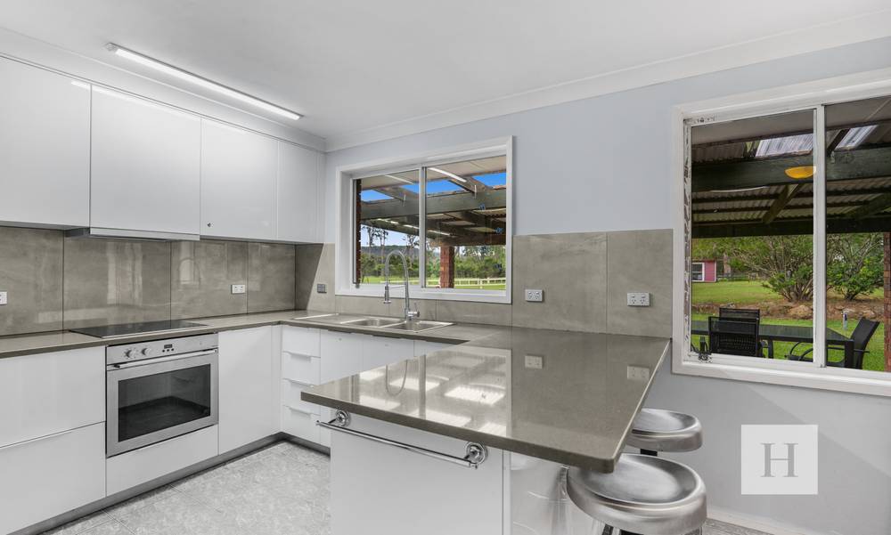 60 Sandra Street, Jilliby, NSW 2259