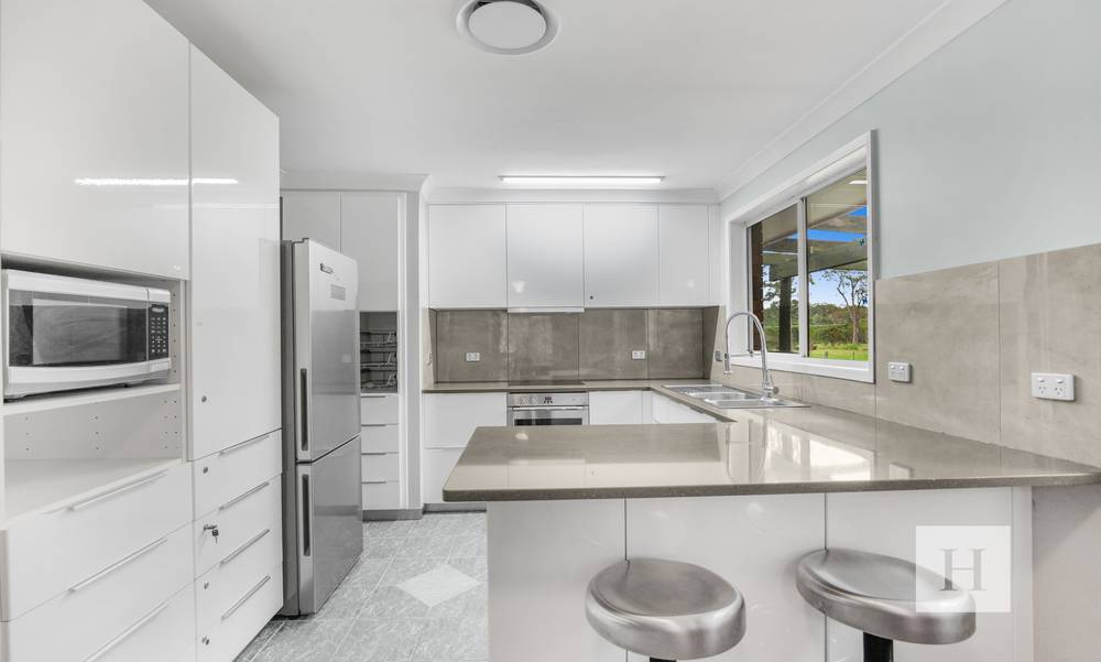 60 Sandra Street, Jilliby, NSW 2259