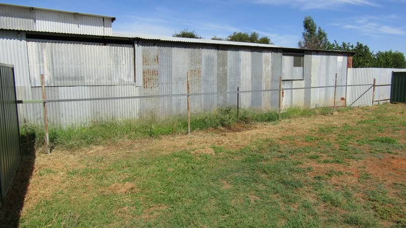 17 Harris St, Trangie, NSW 2823