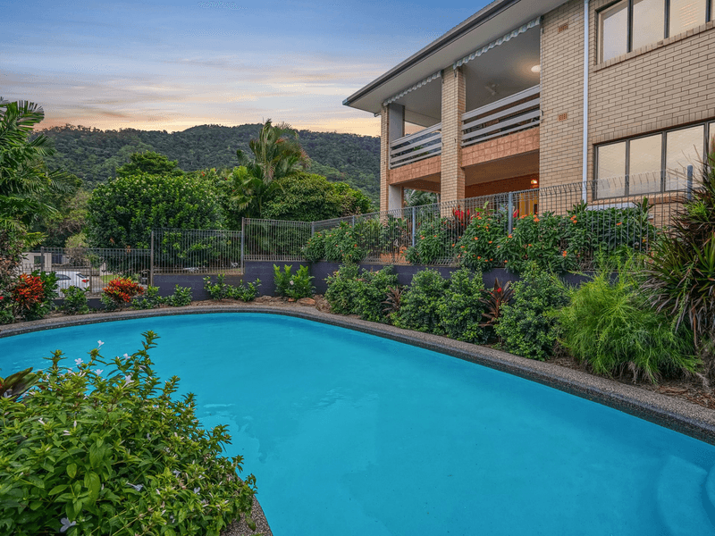 2 Bayview Street, BAYVIEW HEIGHTS, QLD 4868