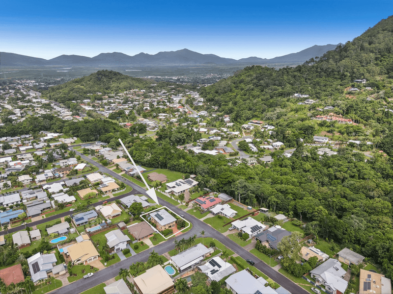 2 Bayview Street, BAYVIEW HEIGHTS, QLD 4868