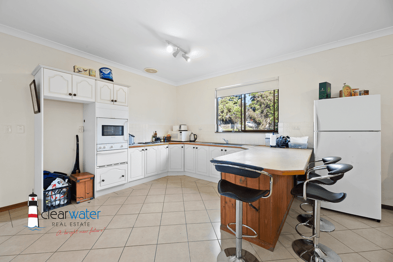 4 Jersey Rd, Moruya, NSW 2537