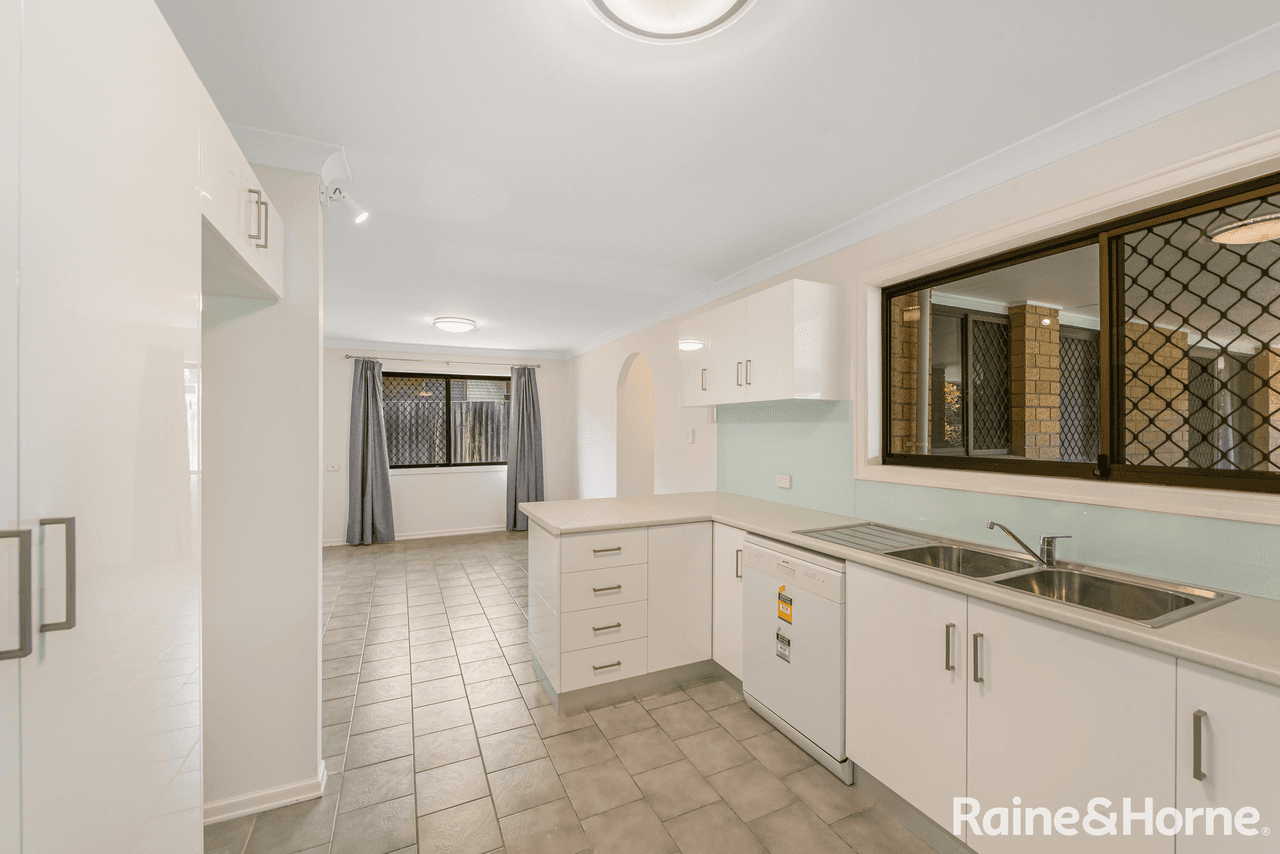 7 Barnard Street, CARINDALE, QLD 4152