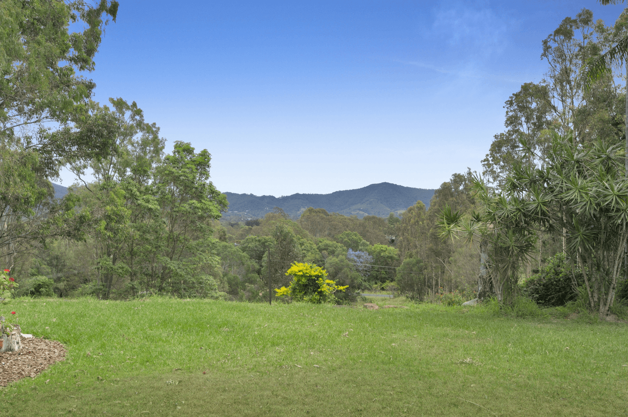 121  Oatlands Court, WIGHTS MOUNTAIN, QLD 4520