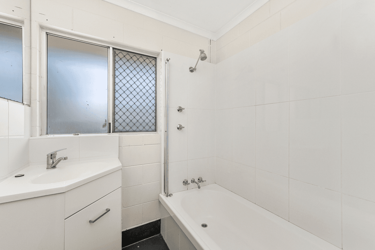 10 Kittyhawk Crescent, KIRWAN, QLD 4817