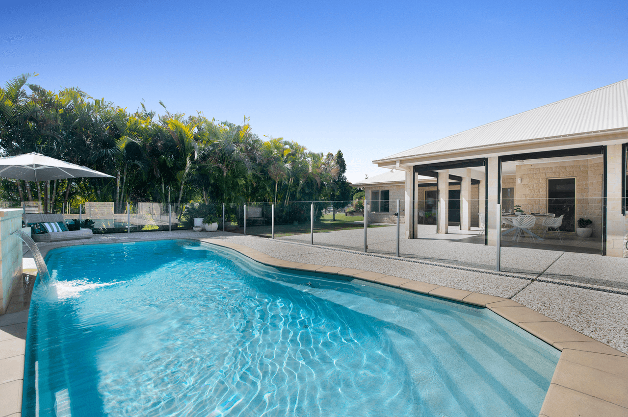 27  Ascot Crescent, SAMFORD VALLEY, QLD 4520