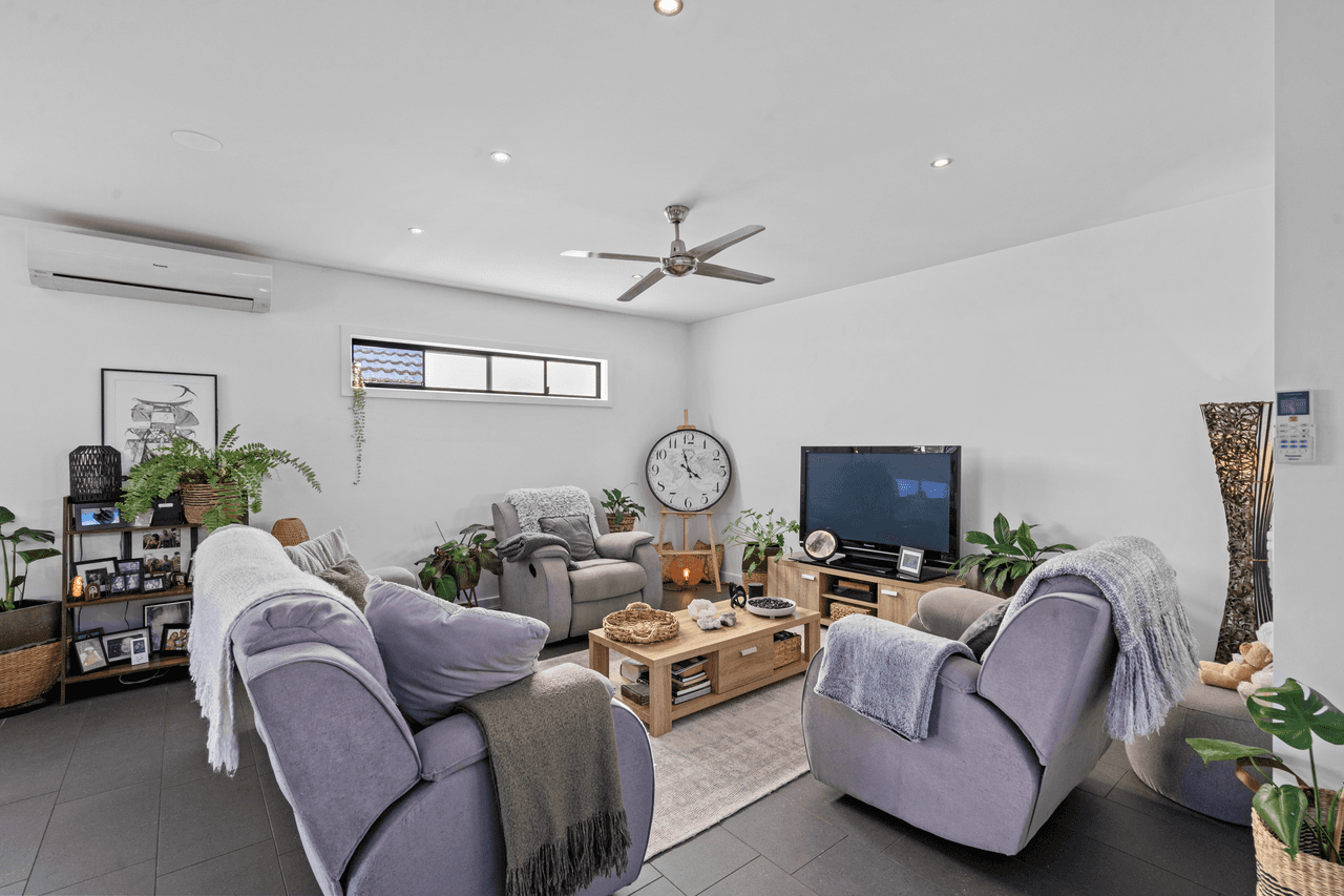 100 Sibley Road, WYNNUM WEST, QLD 4178