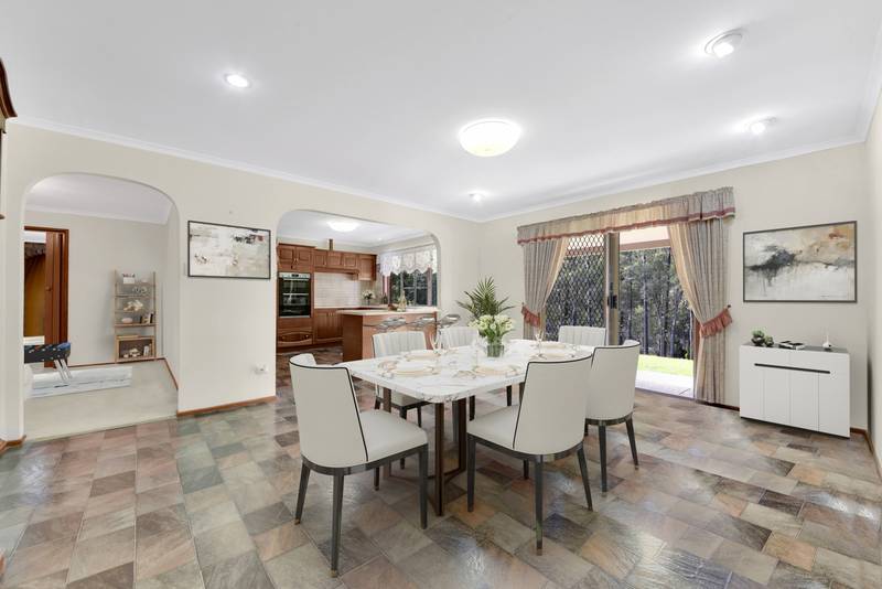 8 Ireland Court, CASHMERE, QLD 4500