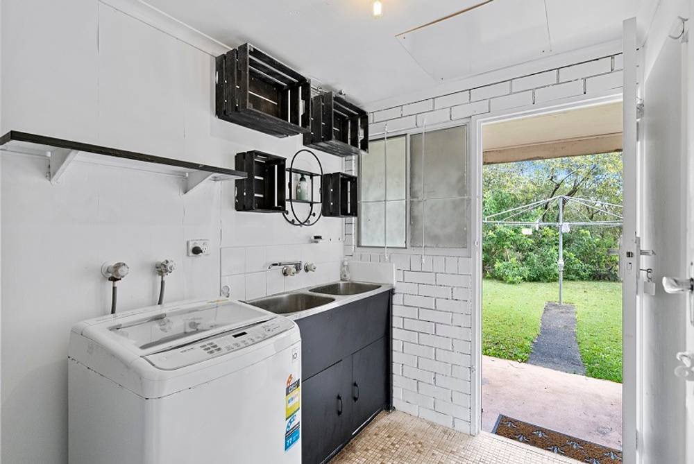 16  Cabarita Street, Biggera Waters, QLD 4216