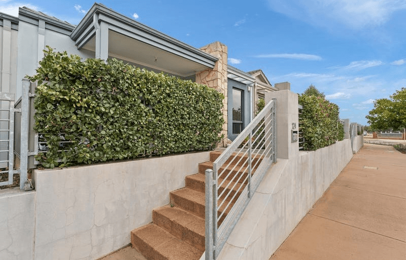 124  Mead Street, Byford, WA 6122