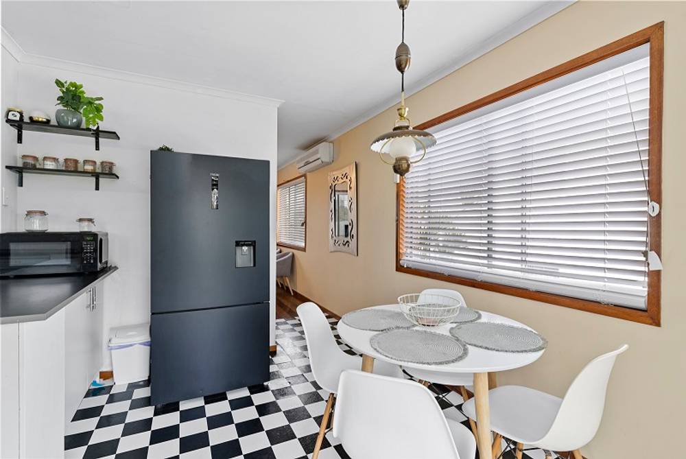 16  Cabarita Street, Biggera Waters, QLD 4216